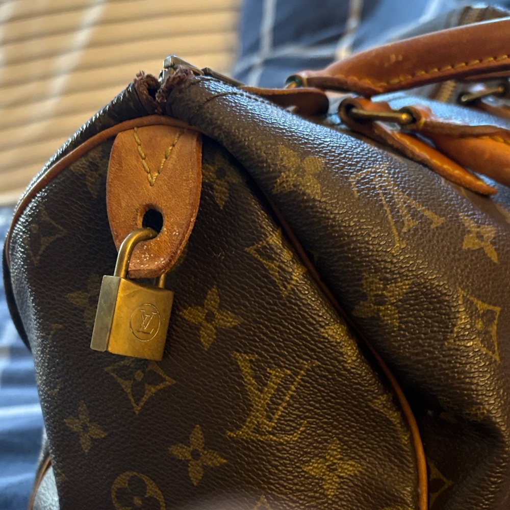 Louis Vuitton VINTAGE Speedy 30 Bag - Picture 3 of 5